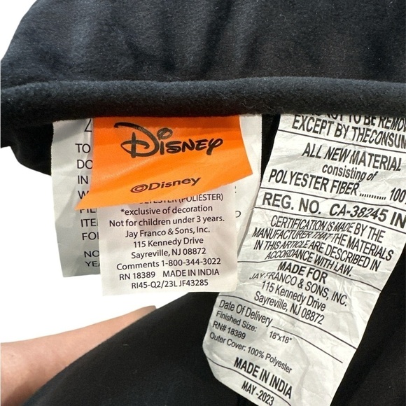 NWOT Disney Hocus Pocus Sanderson Witch Museum Halloween Throw Pillow - Picture 3 of 3